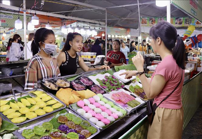banh-dan-gian-030824-1-1 Chú thích ảnh