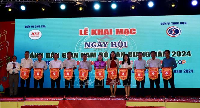 banh-dan-gian-3824-2-1 Chú thích ảnh