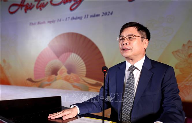 song-hong-141124-1-1 Chú thích ảnh